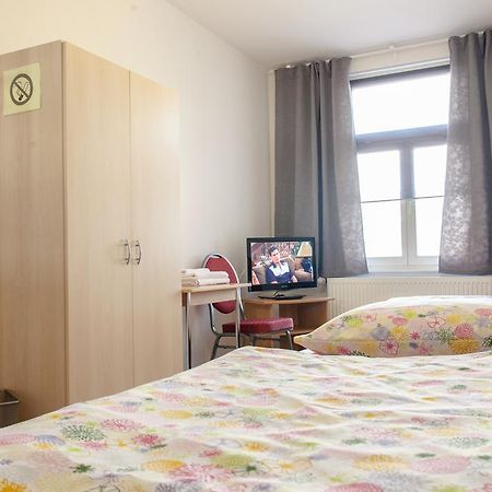 Pension Klingenstr. 23 Hotel Leipzig Bagian luar foto